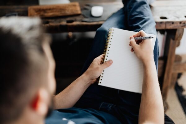 AI Freelancing: Leveling Up Skills, Or Replacing Us?